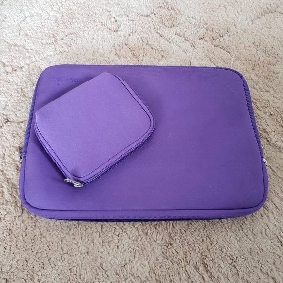 Laptop case and smaller case. 14wx10L inches - Picture 1 of 10
